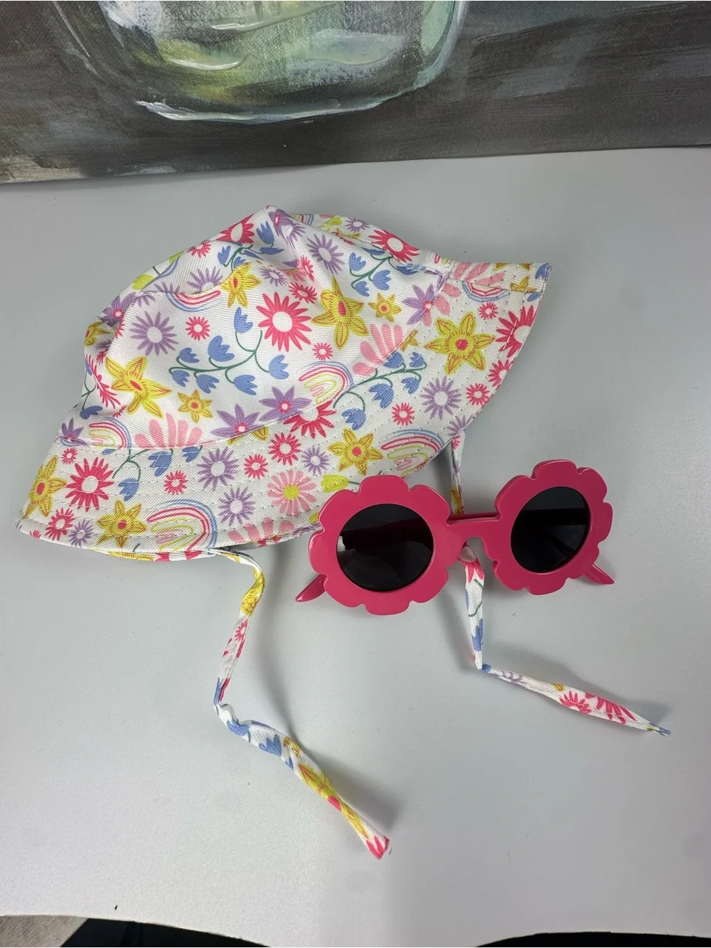 🌸 NEW WITHOUT TAGS Floral Bucket Hat & Flower Sunglasses Set 🌸